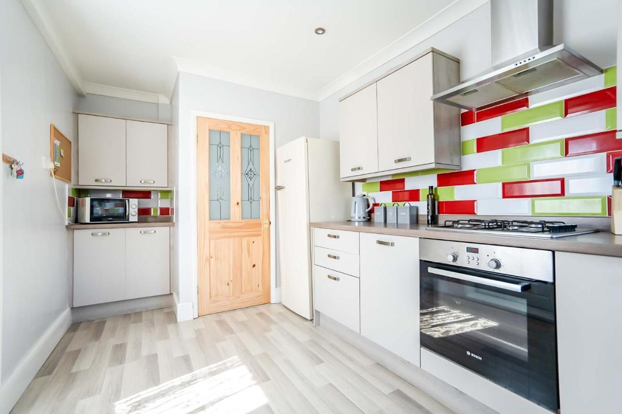 Beautiful 3 Bedroom Home, 10 Minutes Walk To Beach. Кліторпс Екстер'єр фото