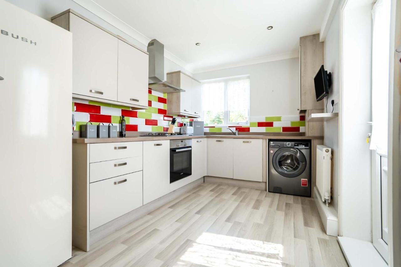 Beautiful 3 Bedroom Home, 10 Minutes Walk To Beach. Кліторпс Екстер'єр фото